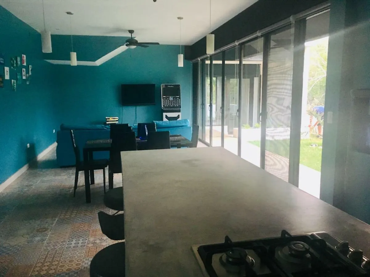 Vacation Full House With Private Pool, 3 Bedroom Chacalal 0*,  Mexico