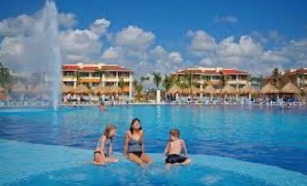 Vacation Full House With Private Pool, 3 Bedroom Chacalal 0*,  Mexico